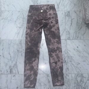 Size 2 pink and black tie dye lululemon align leggings. Great condition/quality!